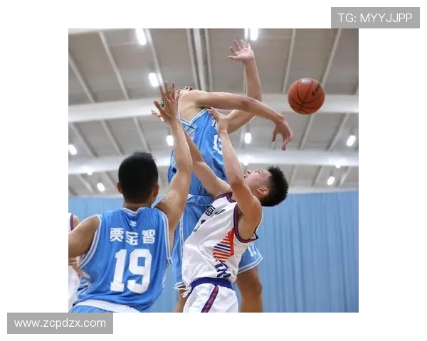 新疆篮球少年沪上亮剑,与久事 U17 队展开热血对决 新疆篮球少年沪上亮剑,与久事 U17 队展开热血对决