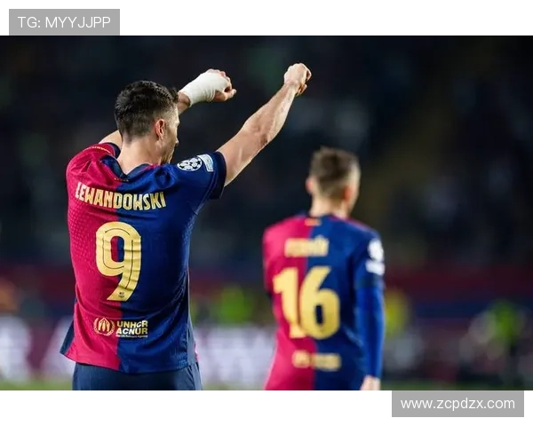 莱万不打算退役或将自由身离开巴萨未来去向引关注